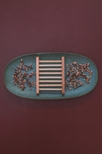 Load image into Gallery viewer, Ladder-Style Soap Dish
